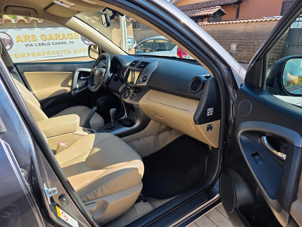 Toyota RAV 4 RAV4 Crossover 2.2 D-Cat A/T 150 CV Luxury