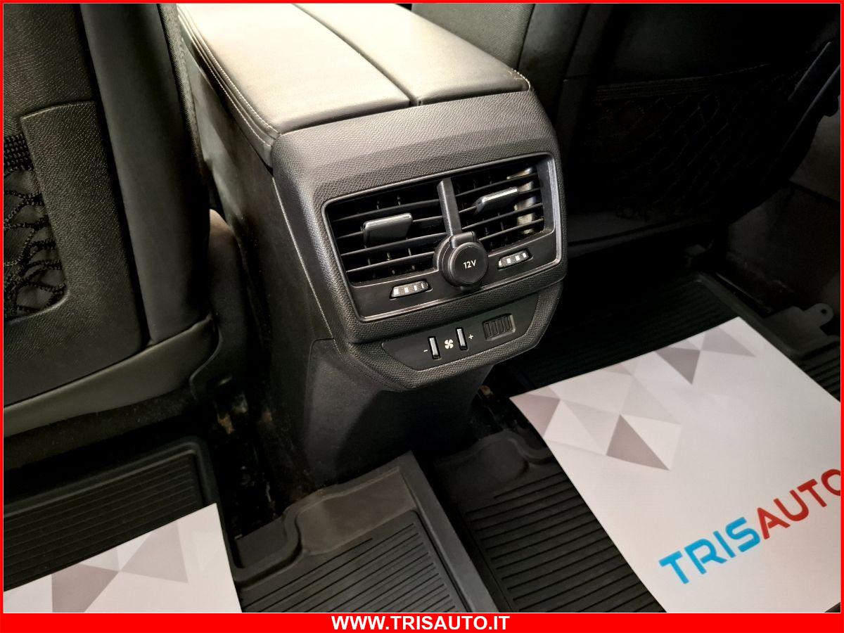 PEUGEOT 5008 1.5 Bluehdi Allure 7 posti NEOPATENTATI (TETTO PANORAMICO)