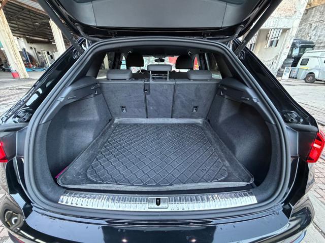 AUDI Q3 35 TFSI Business Advanced