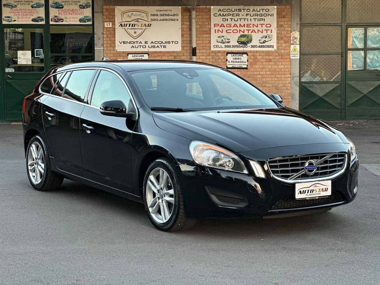 Volvo V60 D5 Geartronic Momentum 2012
