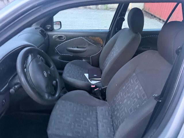 FORD Fiesta 1.2i 16V cat 5p Four senza nessun lavoro da fare