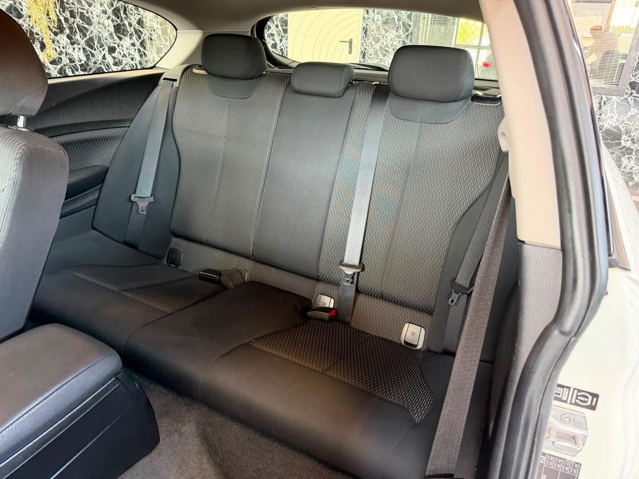 Bmw 116 116d 3p. Urban