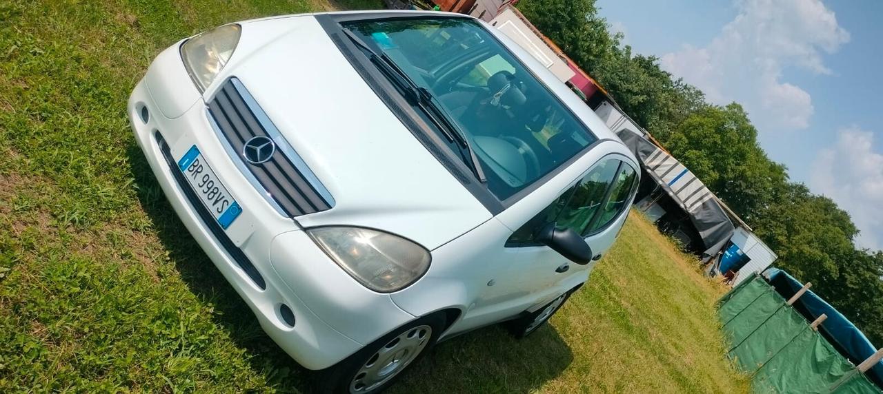 Mercedes-benz A 250 A 160 CDI cat Elegance