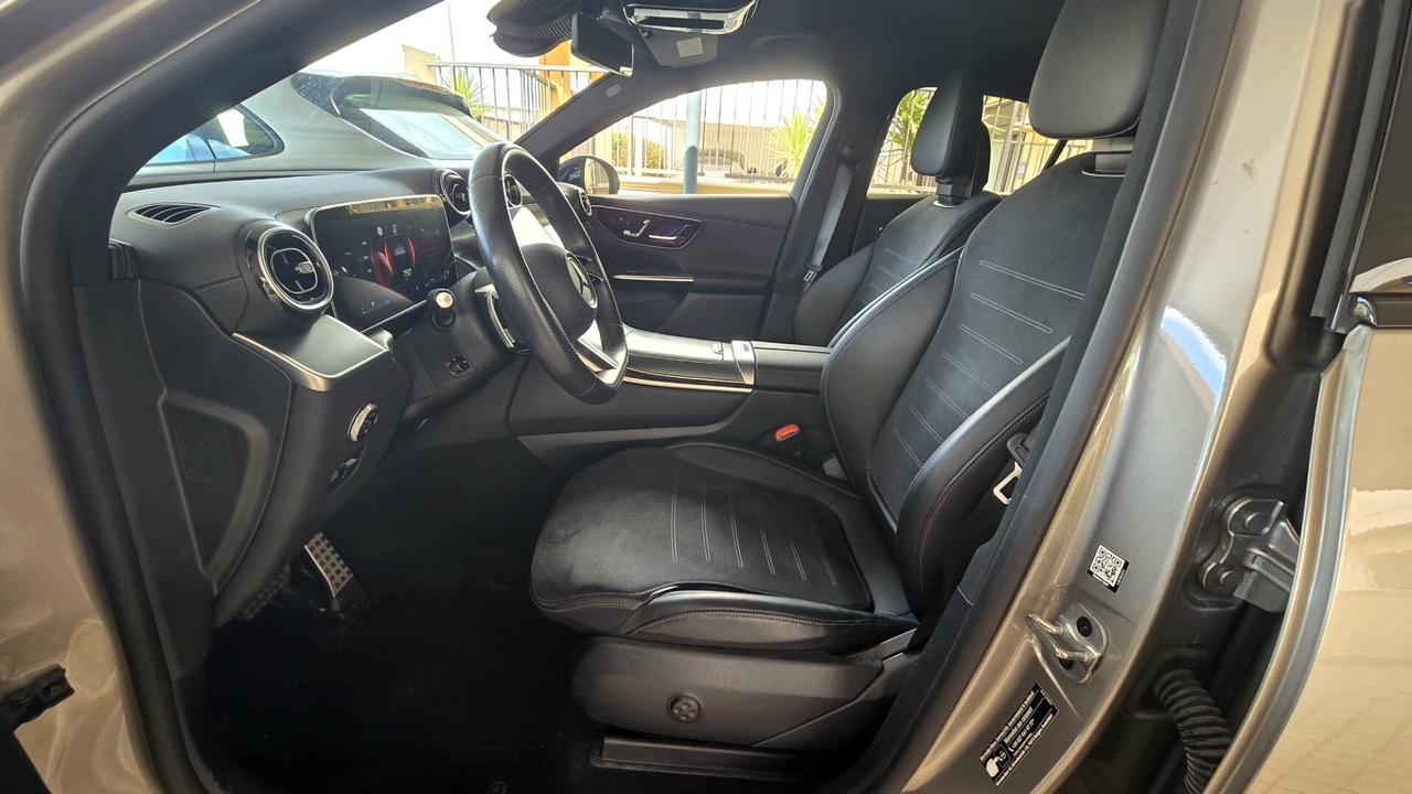 MB GLC 220d COUPE PREMIUM PLUS AMG LINE MHEV 4MATIC