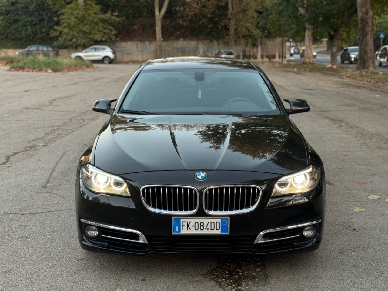 Bmw serie 5 F10 528i xDrive restayling 2015