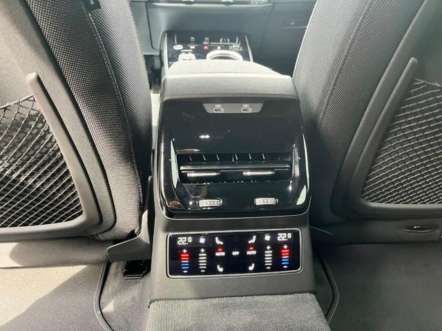 AUDI A6 Avant 40 2.0 TDI S tronic S line edition New Model