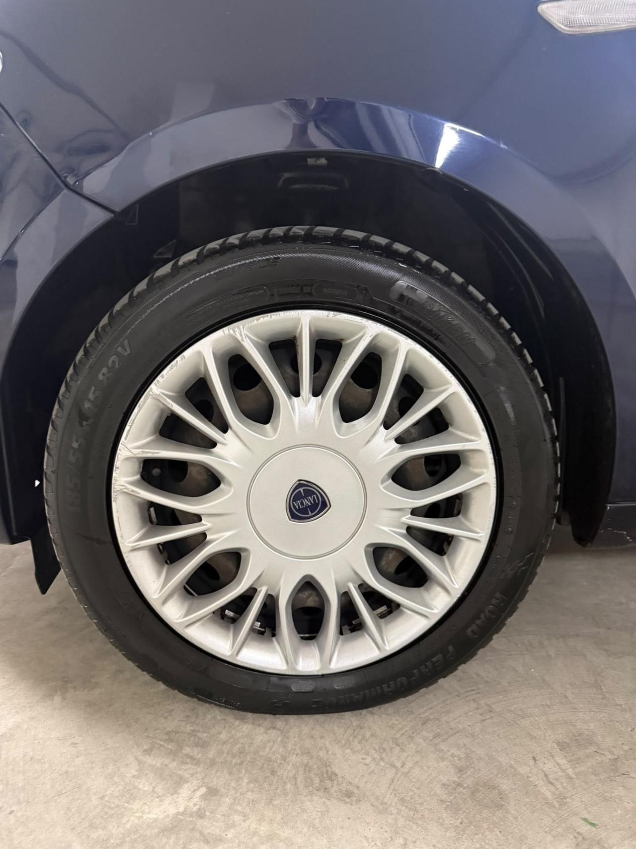 Lancia Ypsilon 1.2 69 CV 5 porte GPL Ecochic Platinum