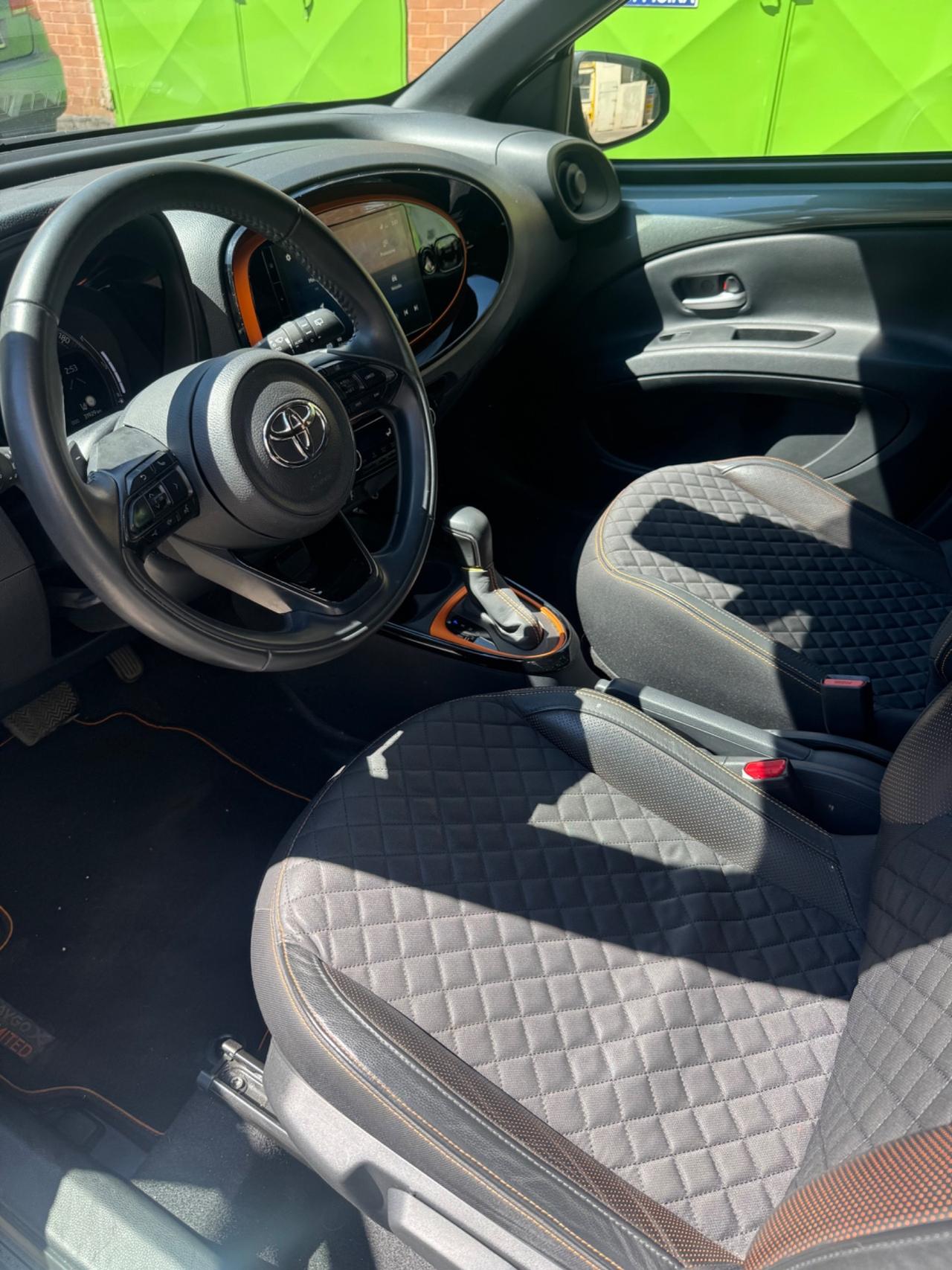 Toyota Aygo X 1.0 VVT-i 72 CV 5 porte Limited S-CVT Permuto