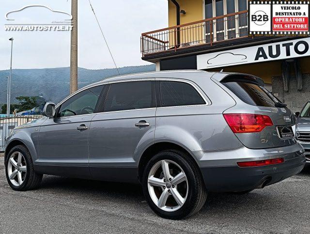 AUDI Q7 3.0 V6 TDI 240Cv *7POSTI* quattro Tiptronic S-LINE