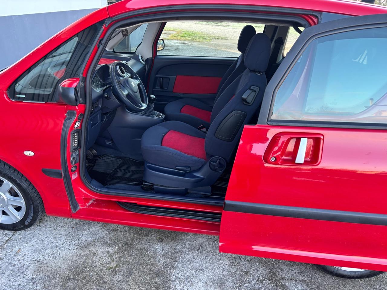 Peugeot 1007 1.4 benzina. Garanzia 12 mesi. Neop..