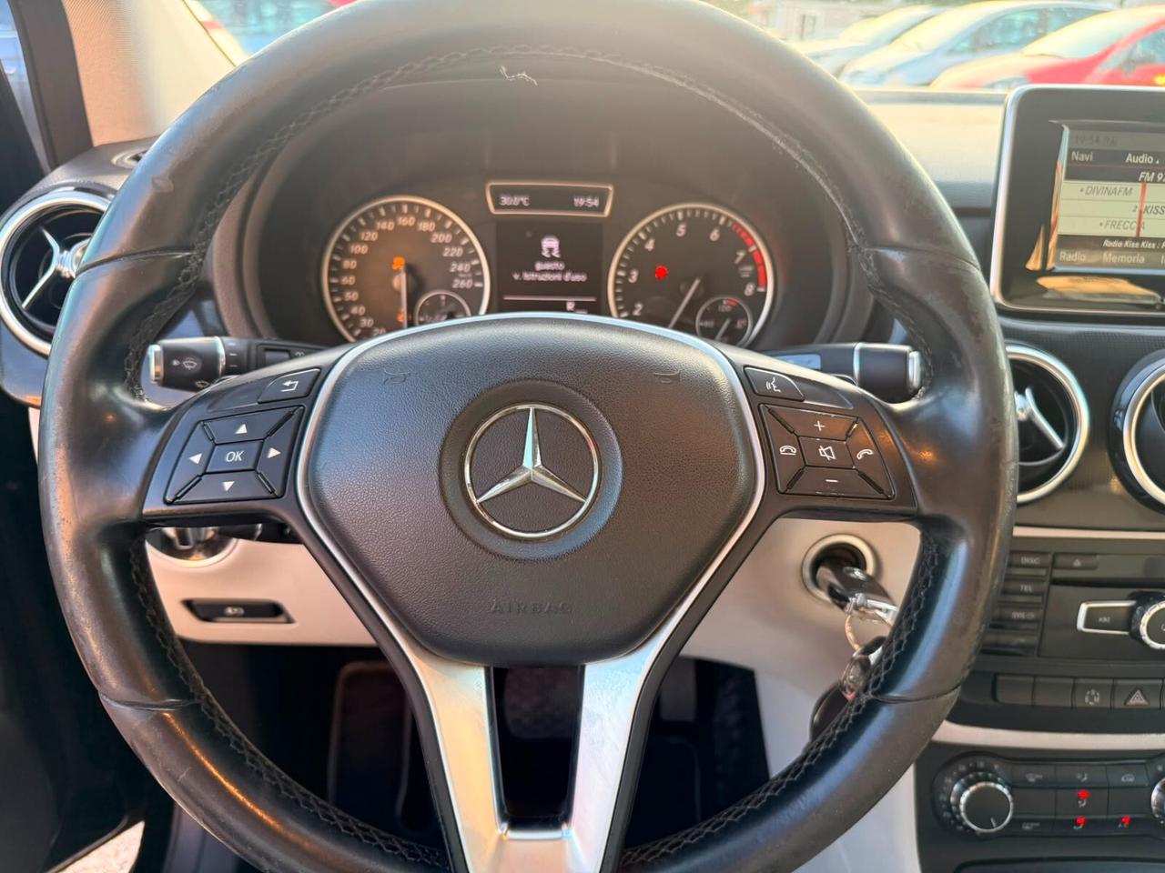 Mercedes-benz B 200 NGD Executive