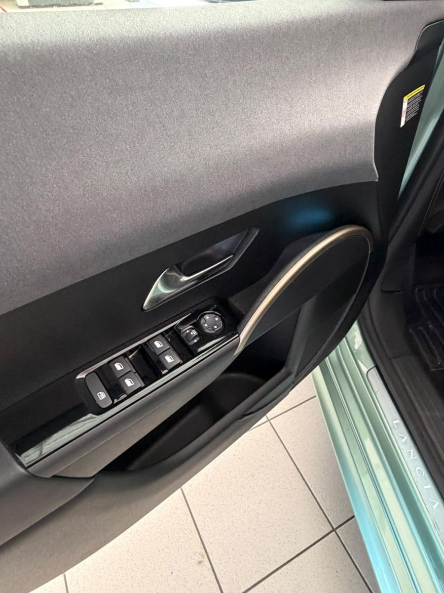 LANCIA - Ypsilon - Hybrid e-DCT LX