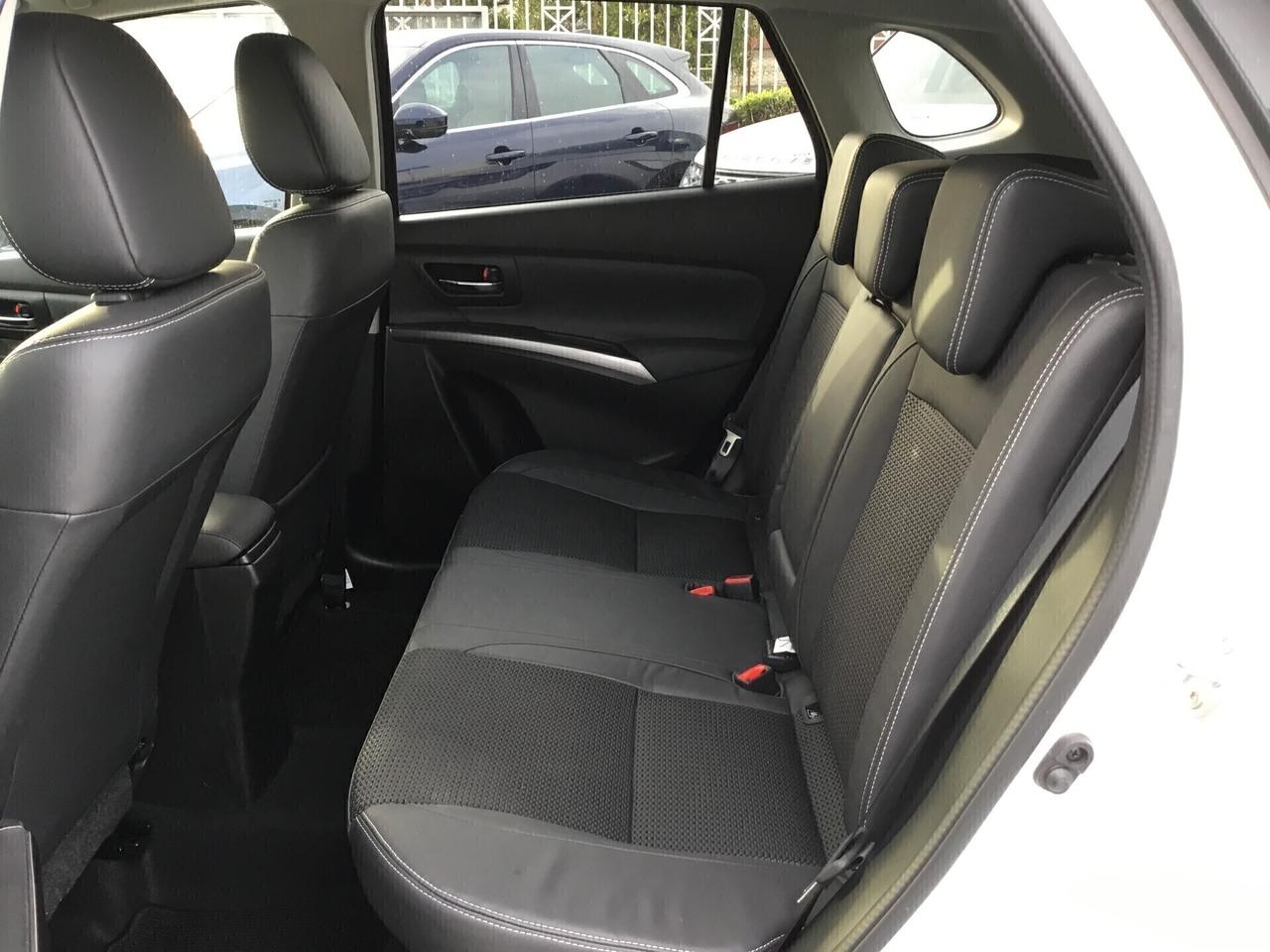 Suzuki S-Cross SX4 1.4 Hybrid 4WD AllGrip Top