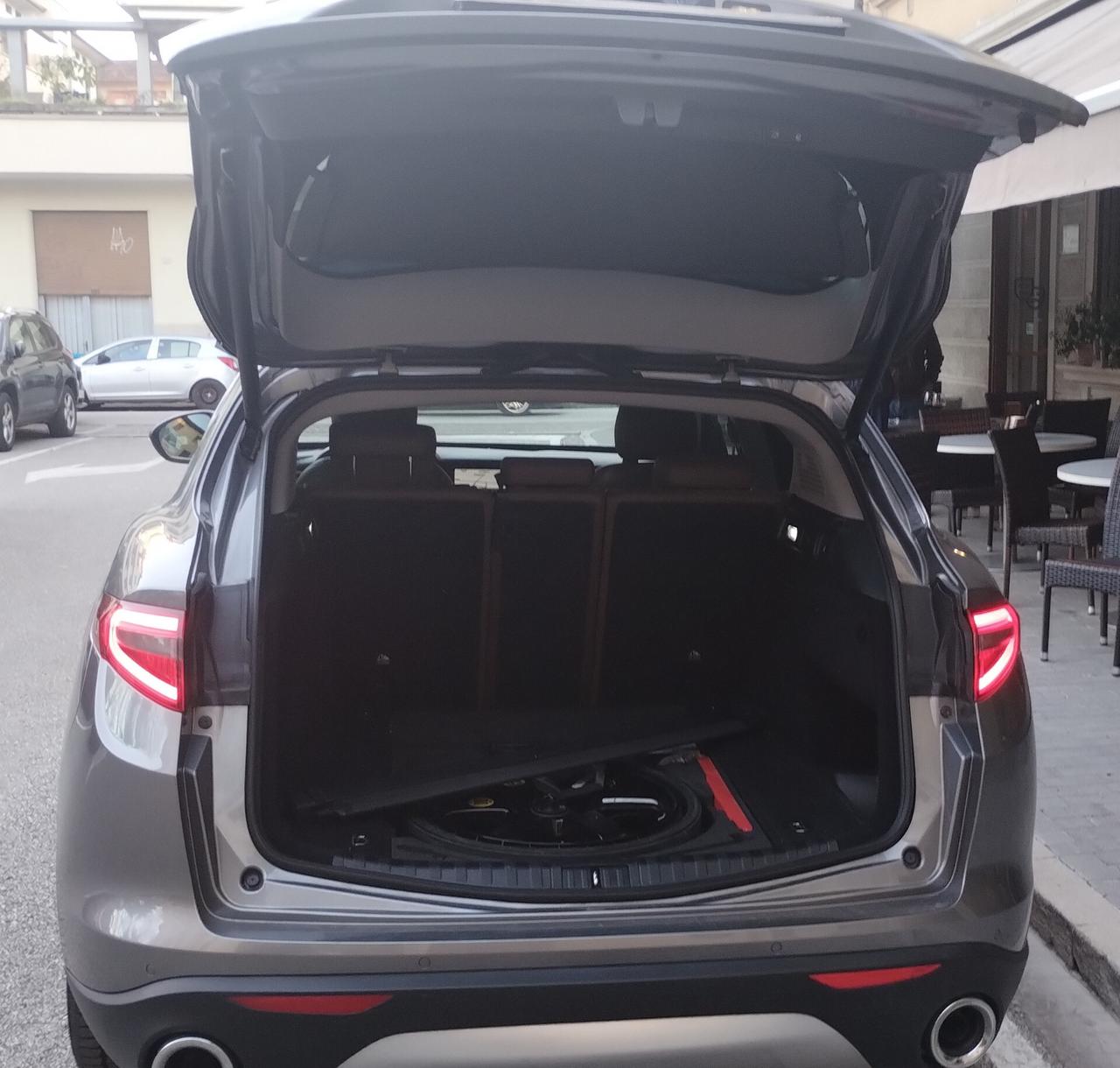 Alfa Romeo Stelvio 2.2 Turbodiesel 210 CV AT8 Q4 Executive