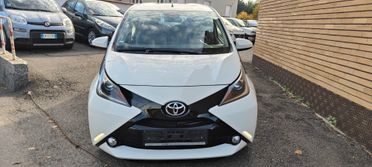 Toyota Aygo 1.0 VVT-i 69 CV 5 porte x-play TSS