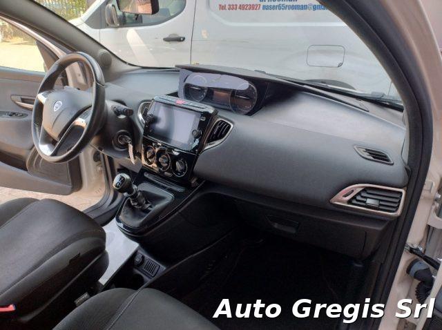 LANCIA Ypsilon 1.0 FireFly 5 porte S&S Hybrid Ecochic Gold