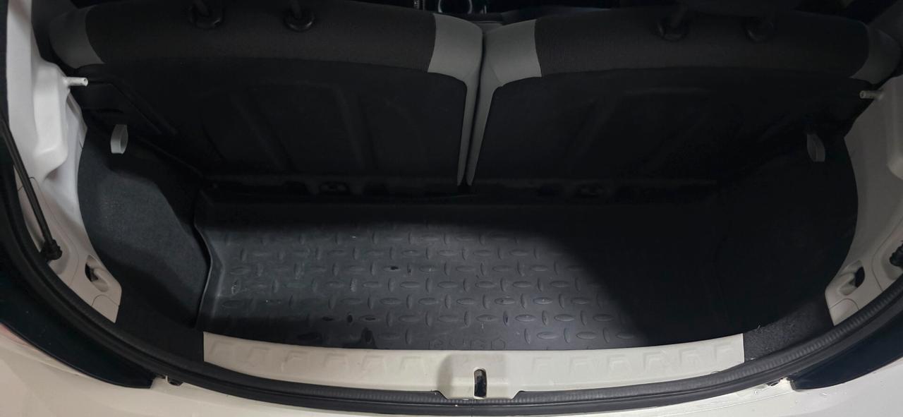 Toyota Aygo 1.0 VVT-i 69 CV 3 porte x-clusiv