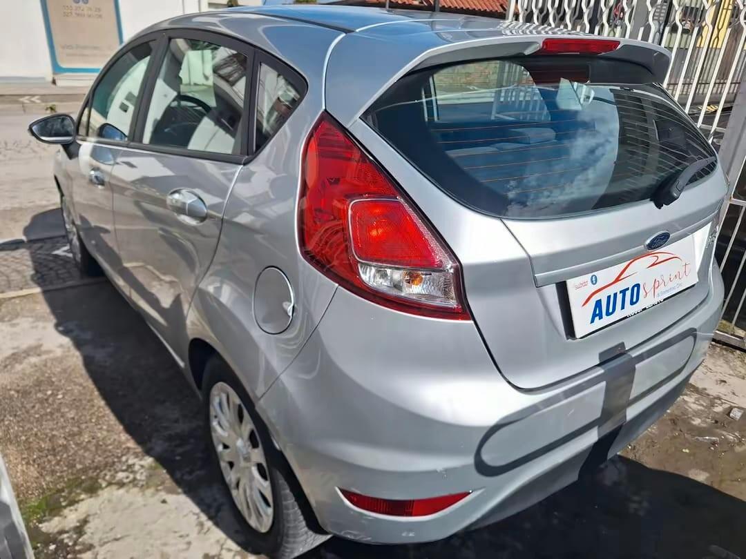 Ford Fiesta 1.5 TDCi 75CV 5 porte