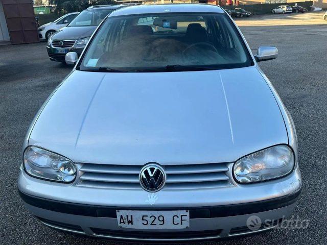 VOLKSWAGEN Golf 1.6 cat 5 porte Highline