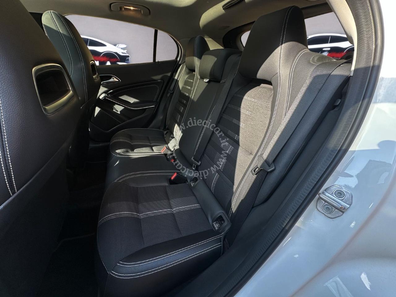 Mercedes-benz GLA 180 Sport AUTOMATICA TETTO PANO LED 19