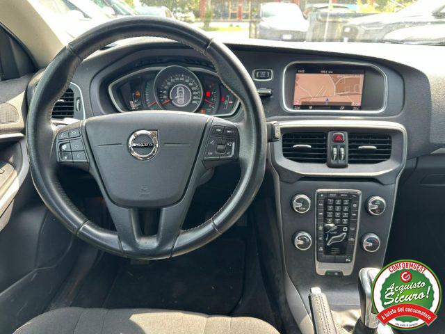 VOLVO V40 D2 Business