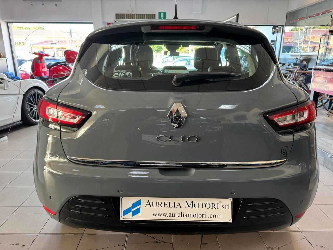 Renault Clio TCe 12V 75 CV 5 porte PARI AL NUOVO SUBITO DISPONIBILE