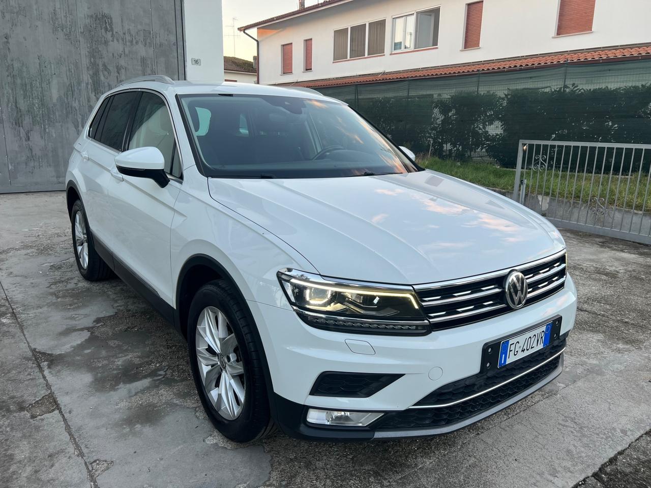 Volkswagen Tiguan 2.0 TDI DSG 4MOTION FULL OPT