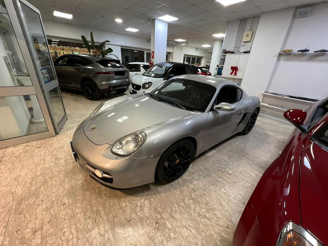 Porsche Cayman 2.7