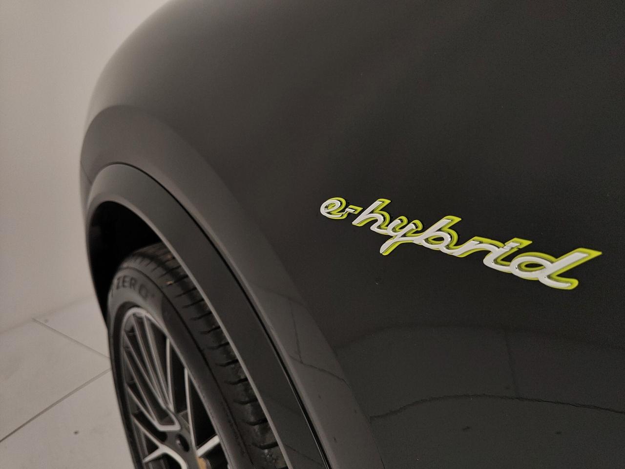Porsche Cayenne Coupé 3.0 V6 E-Hybrid