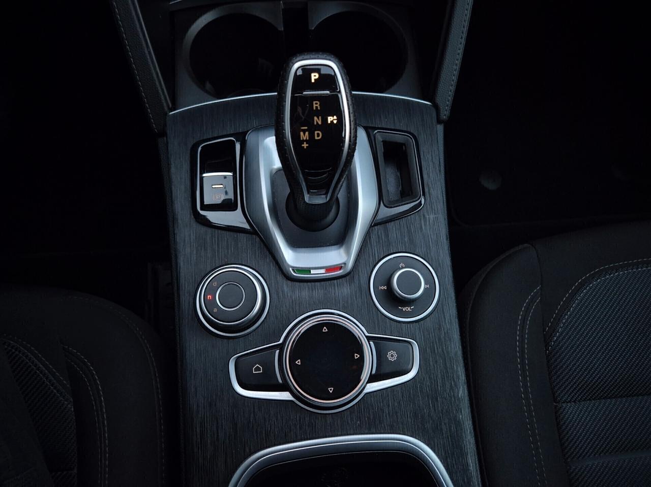 Alfa Romeo Stelvio 2.2 Turbodiesel 190 CV AT8 Q4 Ti