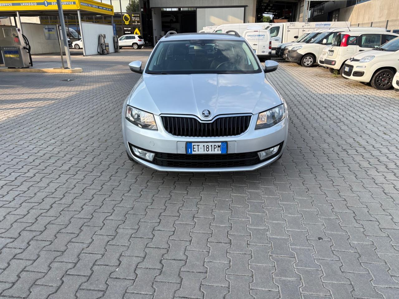 Skoda Octavia 1.6 TDI CR 105 CV DSG Wagon Elegance