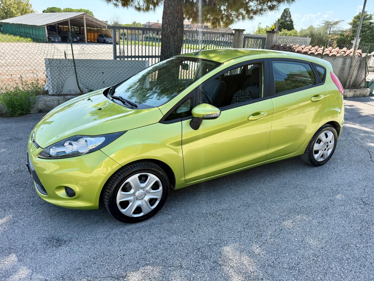 Ford Fiesta 1.2 benzina neopatentati UNIPRO