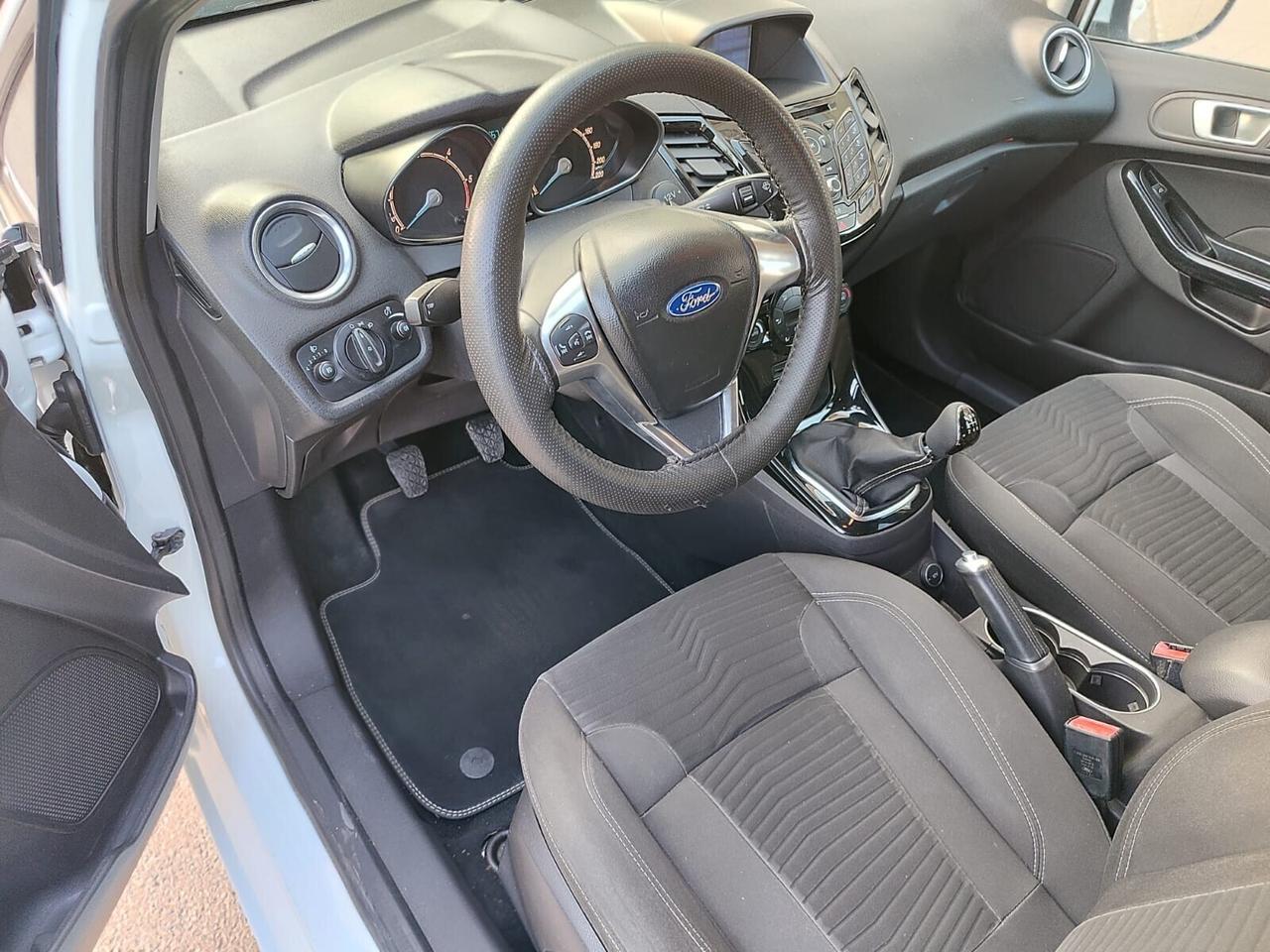 Ford Fiesta 1.5 TDCi 75CV Titanium