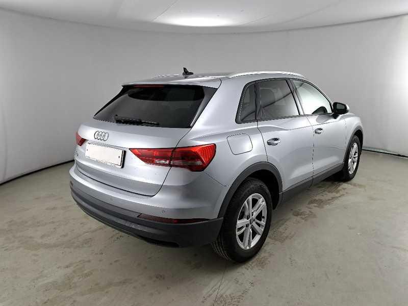 AUDI Q3 35 TDI S tronic Business