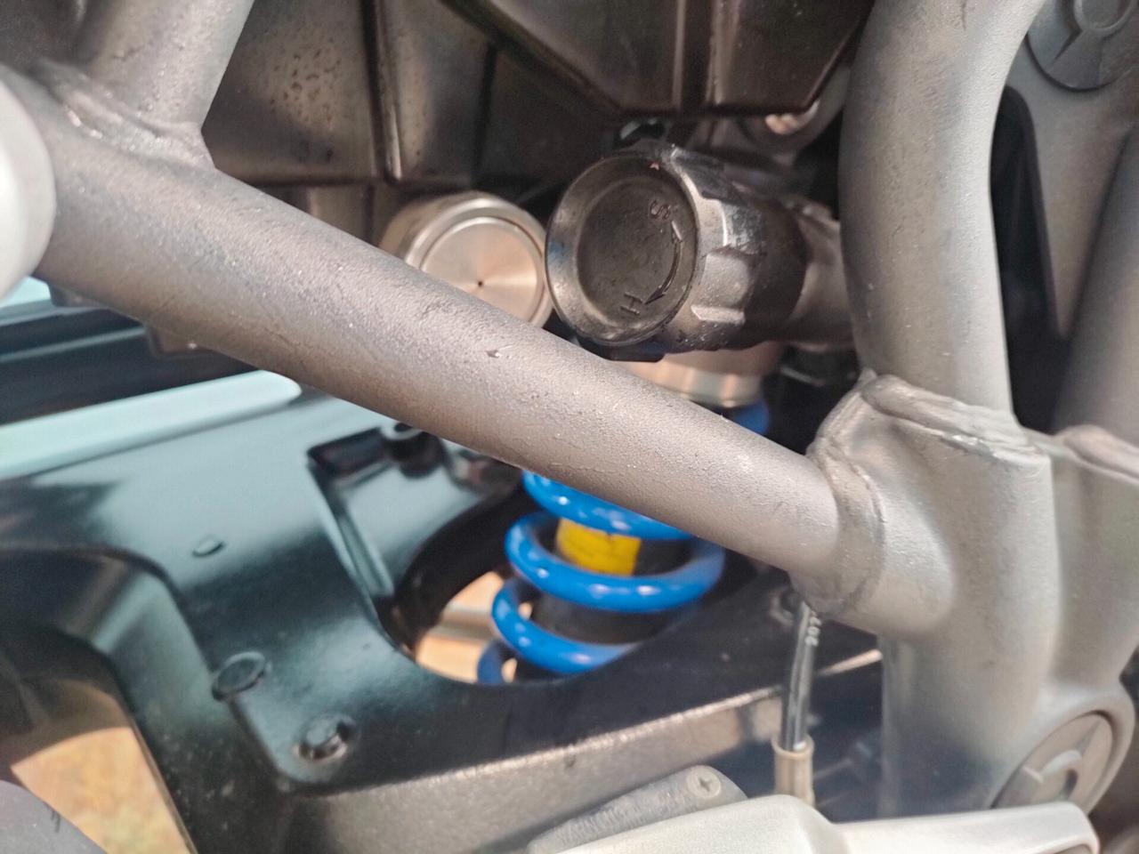 Triumph Tiger Explorer XC con tris bauletti GIVI