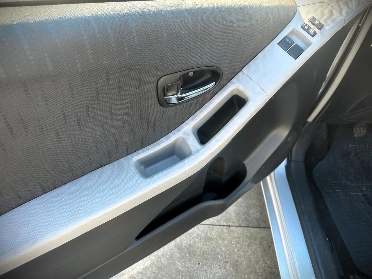 Toyota Yaris 1.4 D-4D 5 porte Sol