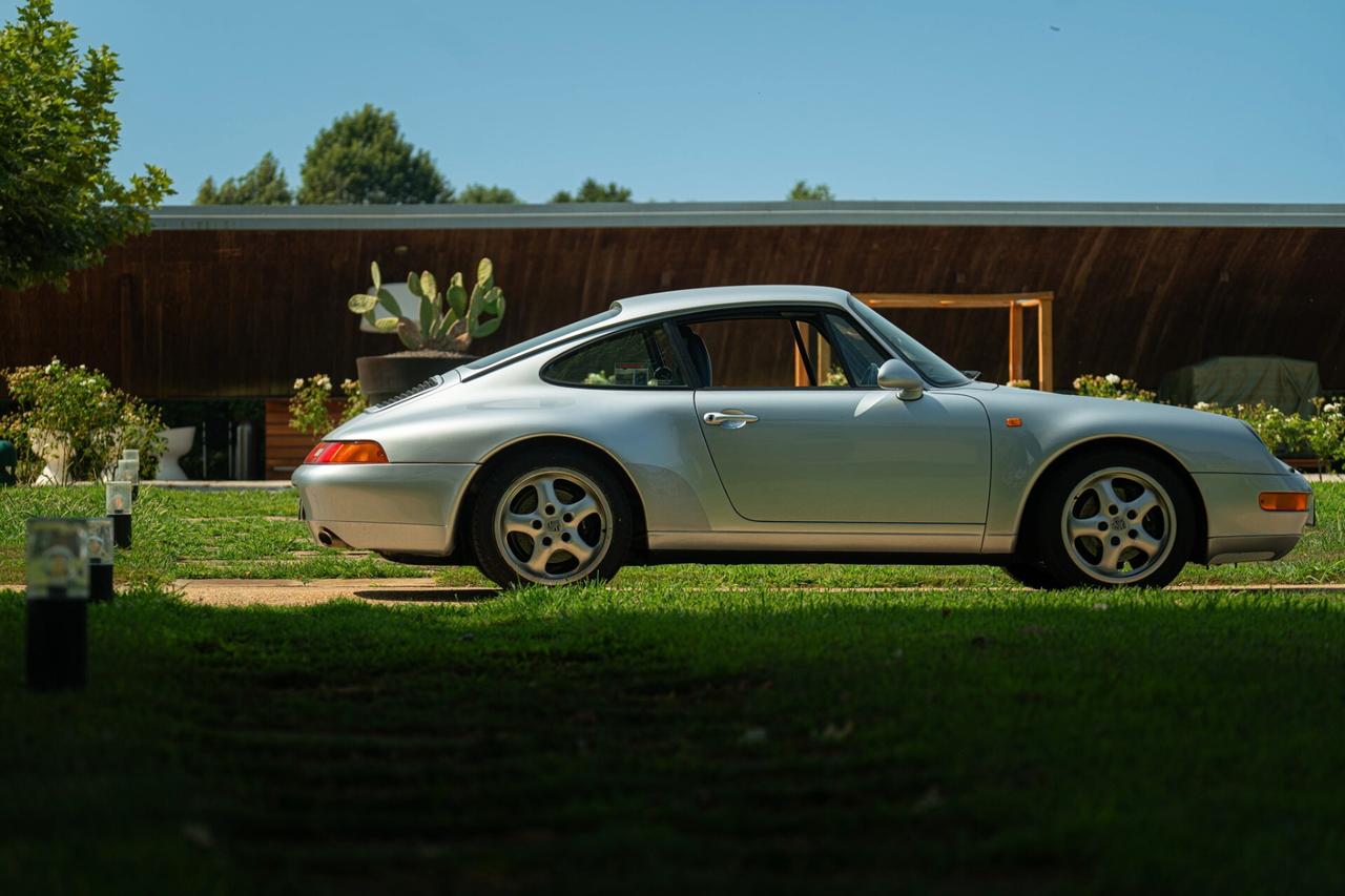 PORSCHE 993 (911) CARRERA 2 TIPTRONIC - RDS01205