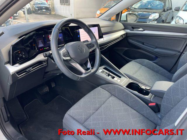 VOLKSWAGEN Golf 1.0 eTSI MHEV EVO DSG Life - PROMO!