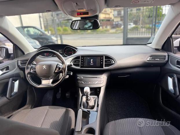 PEUGEOT 308 BlueHDi 120 S&S Allure OK NEOPATENTA
