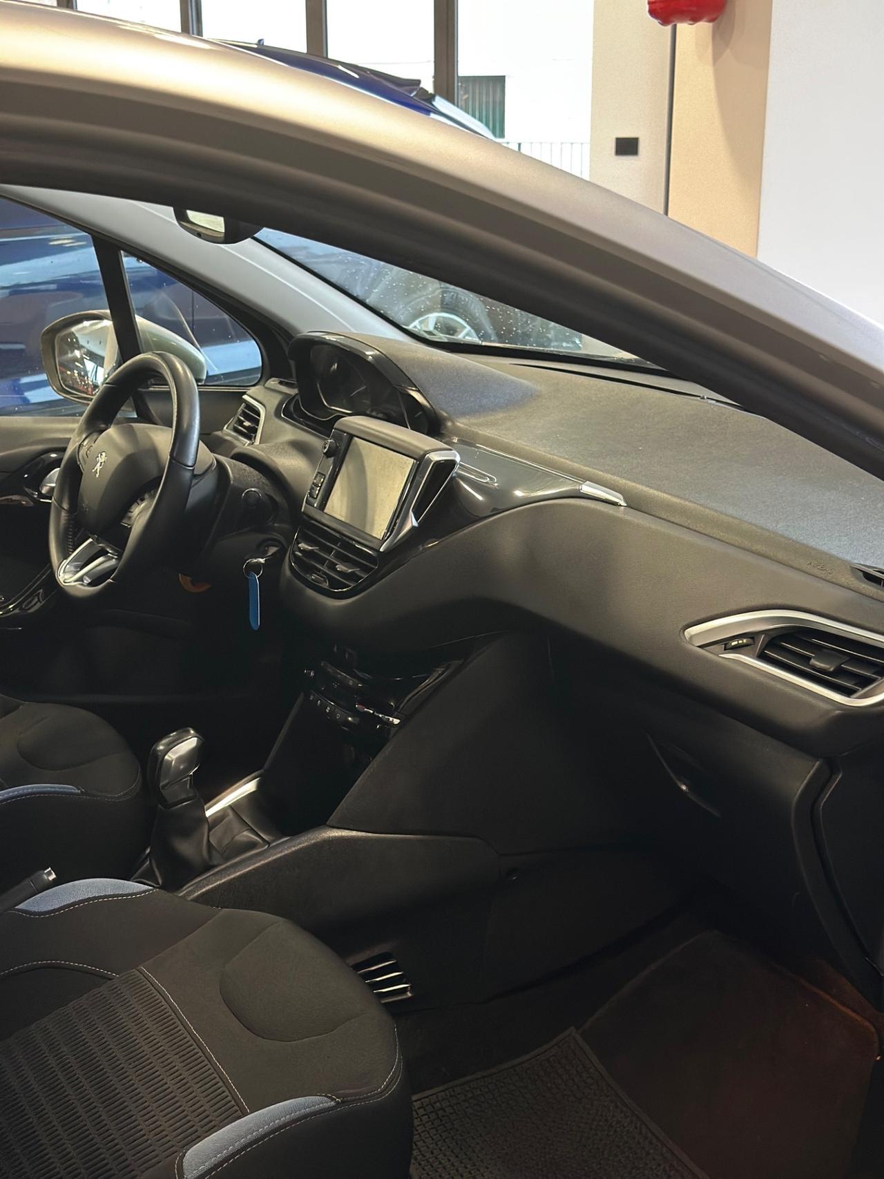 Peugeot 208 1.6 e-HDi 92 CV Stop&Start 5 porte Allure