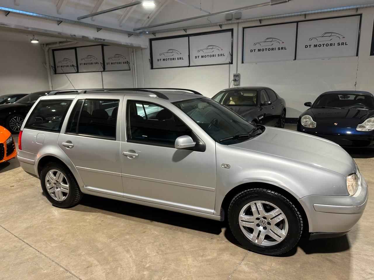 Volkswagen Golf 1.6 Variant Comfortline UNICOPROPRIETARIO