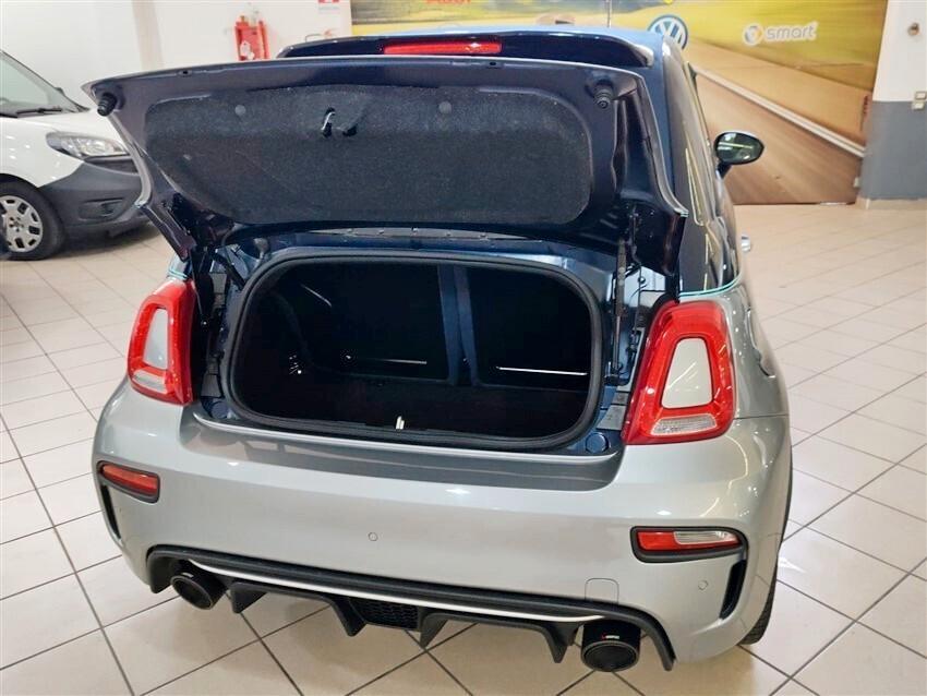 Abarth 695 1.4 Turbo T-Jet Rivale
