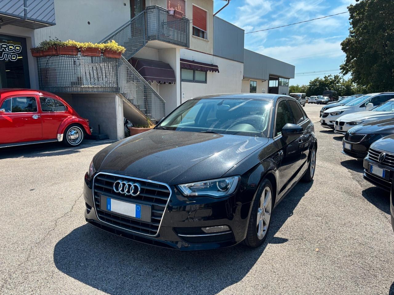 Audi A3 1.6 Diesel Cambio Automatico Neopatentati