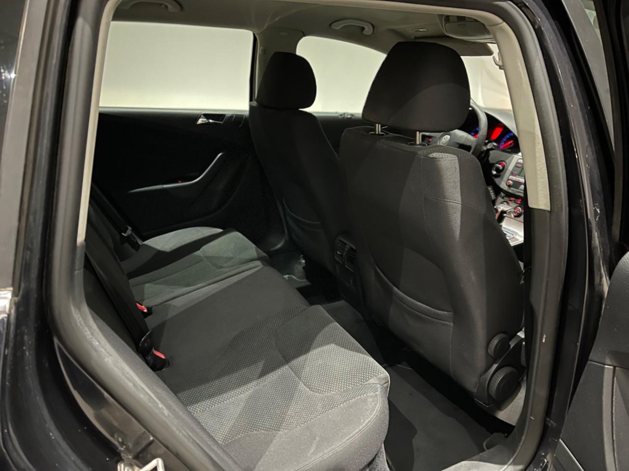 Volkswagen Passat 2.0TDI DSG Highline LEGGI BENE