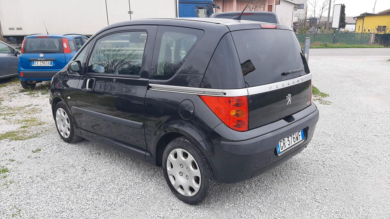 Peugeot 1007 1.4 GPL