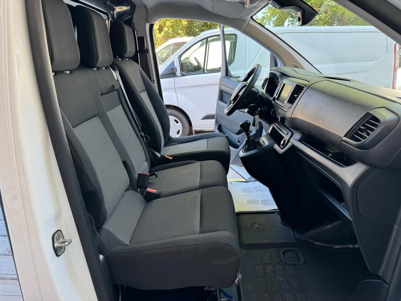 Peugeot Expert 1.5 120CV 3POST L2 GARANZIA 24 MESI