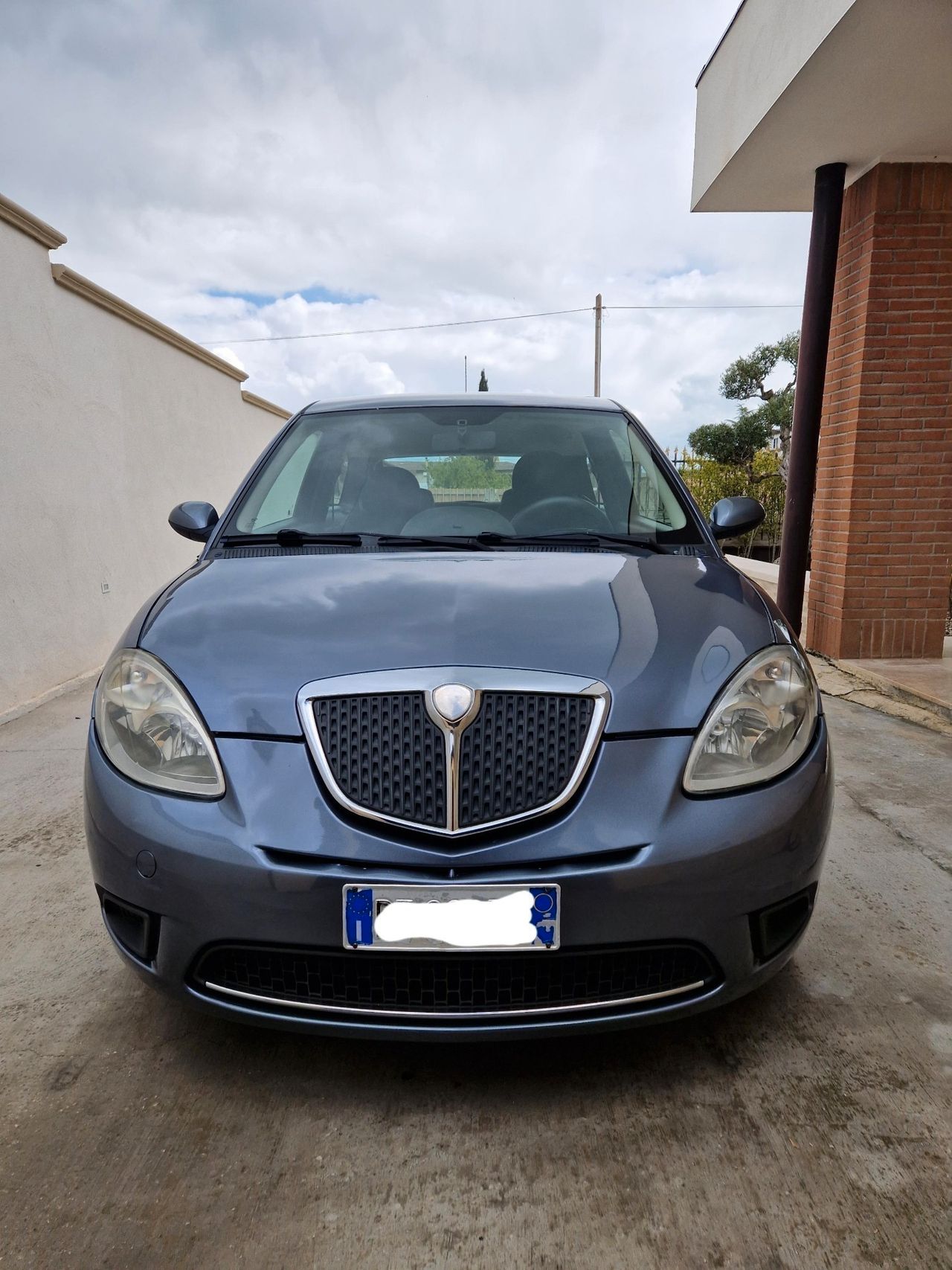 Lancia ypsilon