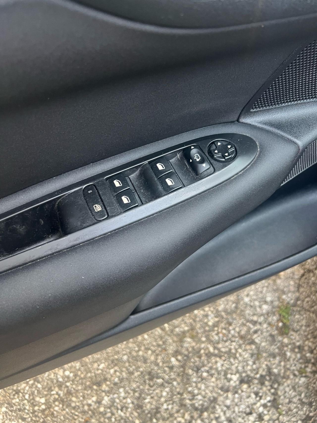 Citroen C4 1.6 VTi 120 Exclusive 2011 X neopatentati