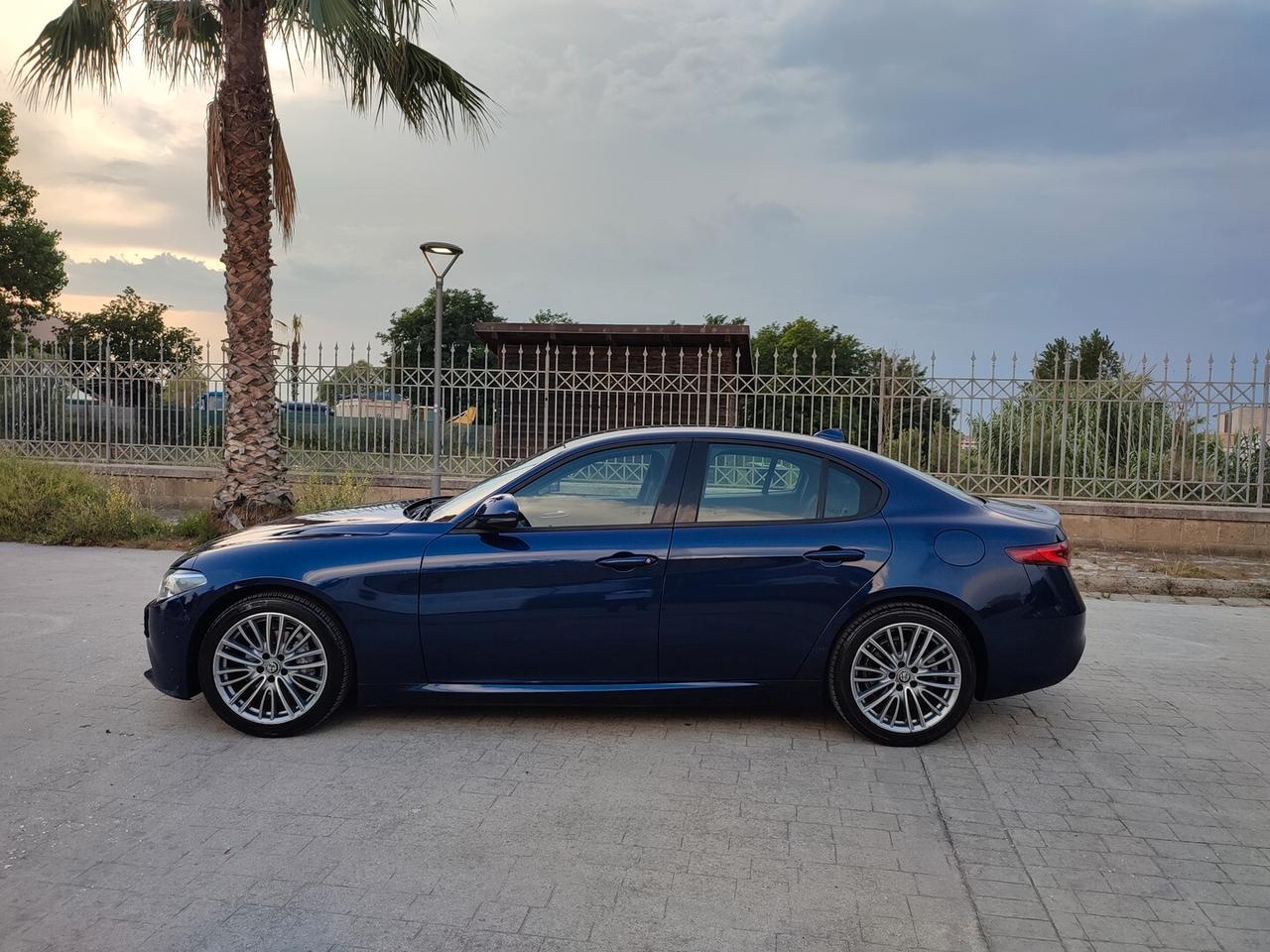 Alfa Romeo Giulia 2.2 TD 160 CV NAVIGATORE