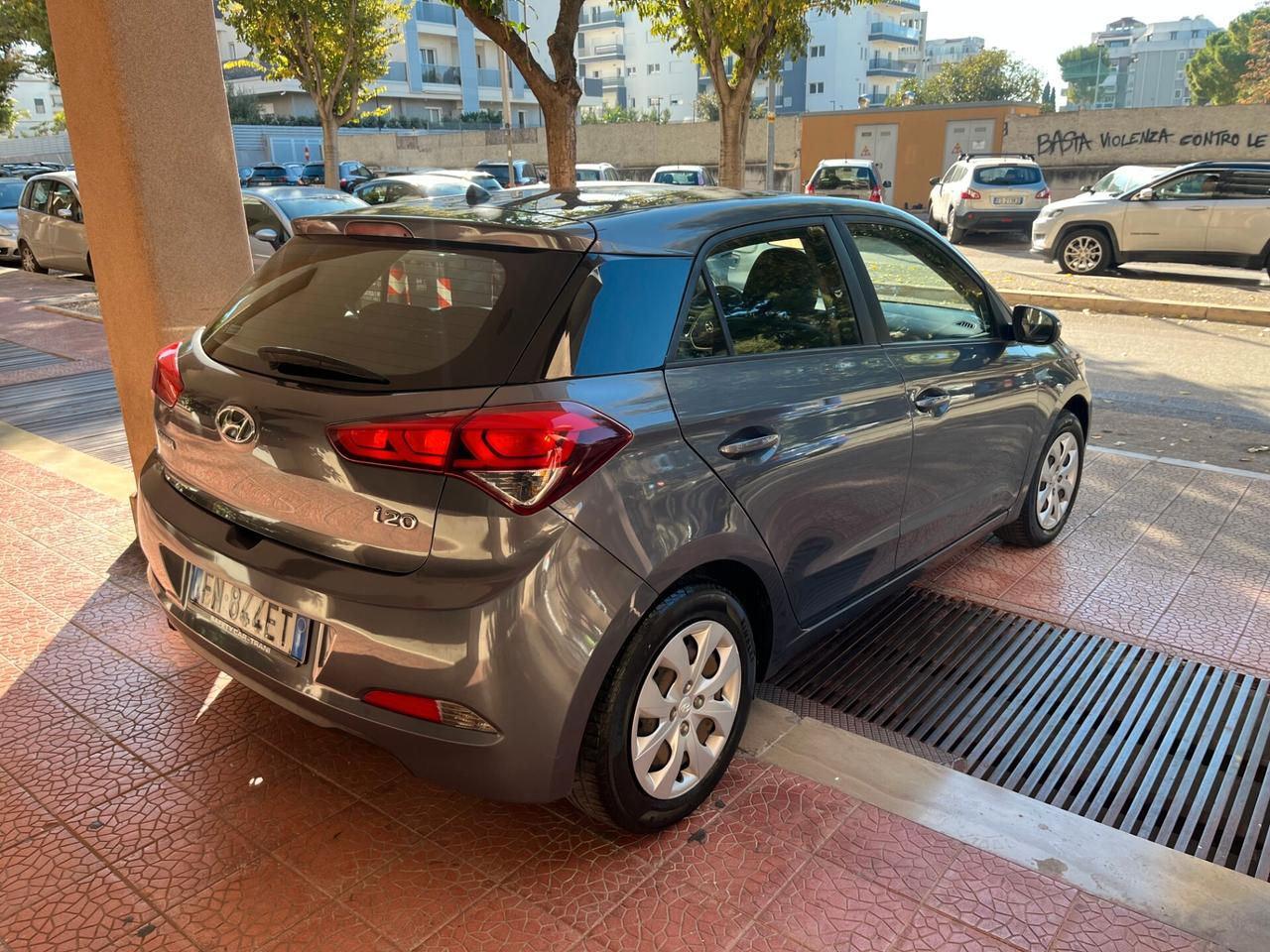 Hyundai i20 1.2 5p perfetta garantita-2018